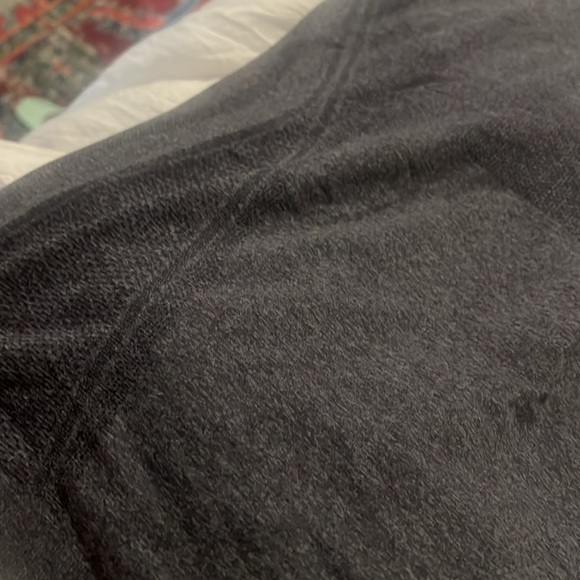 Gray color from Athleta stretchy and athletic material - Picture 2 of 4